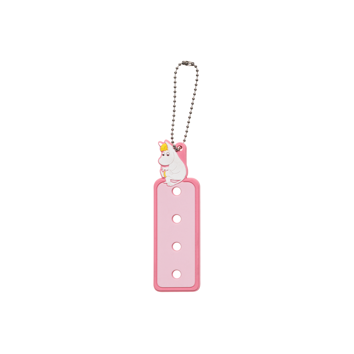 Mummi charm nøkkelring Snorkfrøken - A pink rectangular keychain with three holes for charms, attached to a silver ball chain. Snorkmaiden peeks out from the top.