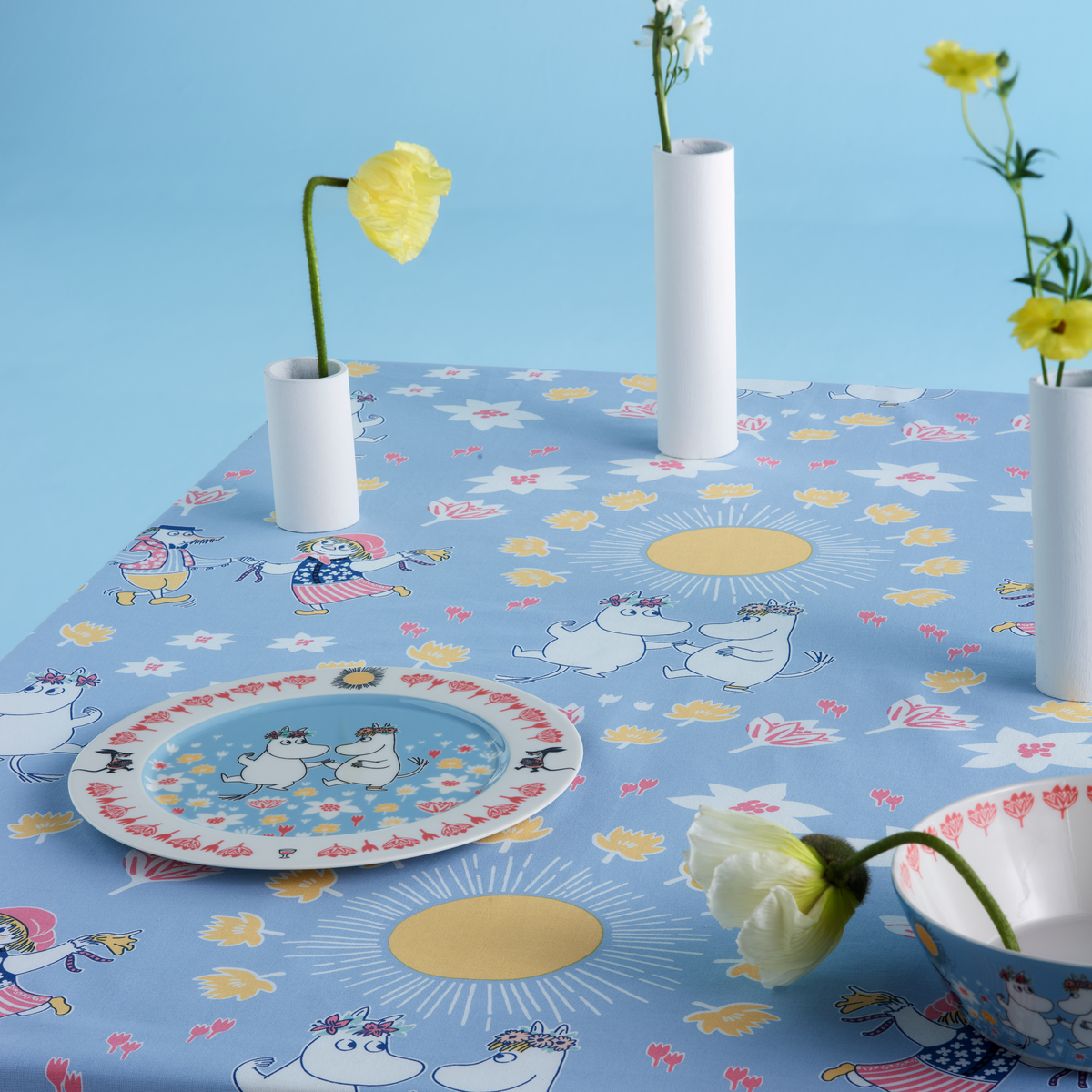 Mumin bordsduk 250x140cm Sommardans